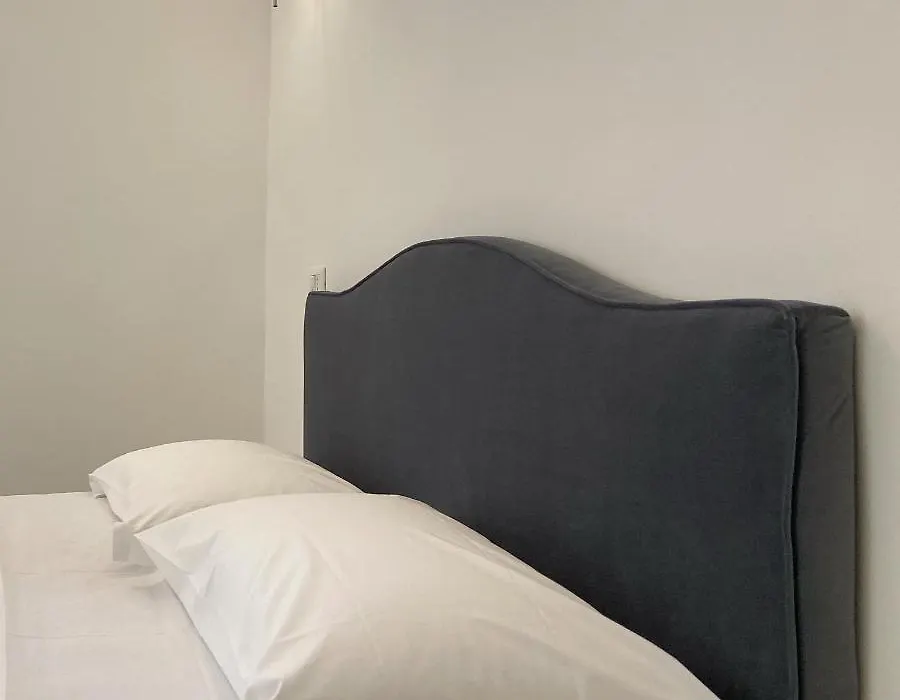 Gualtieri B&B - Luxury Rooms-1