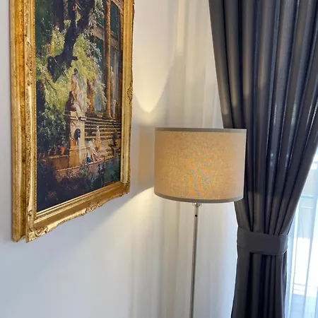 Gualtieri Luxury Suite-2